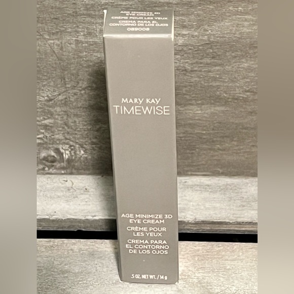 Mary Kay TimeWise® Age Minimize 3D® Eye Cream, .5 OZ. NWT - Picture 4 of 8